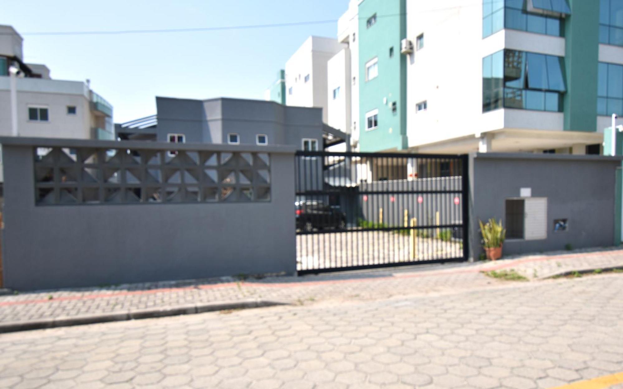 בומבינאס Residencial Melfi III - Apartamento Terreo מראה חיצוני תמונה